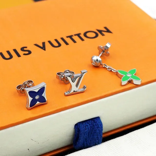 Louis Vuitton Monogram Flower Enamel and Crystal Earrings 8