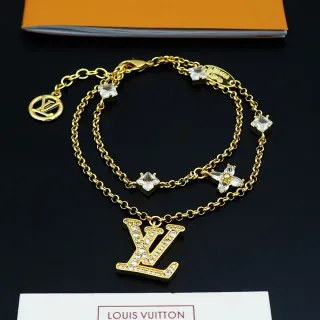 Pulsera Louis Vuitton Monogram Joyería Multi-Cadena Pavé-Crystal LV Charm