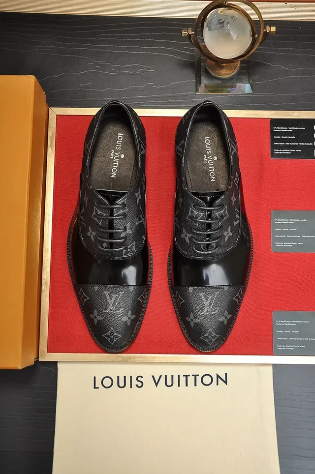 Louis Vuitton Monogram Leather Patent Cap-Toe Oxford Shoes 5