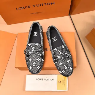 Louis Vuitton মোনোগ্রাম-প্রিন্টেড পপড়ি ডিটেল লোফার্স