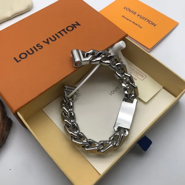 Louis Vuitton Monogram World Tour Blue Enamel Chain Bracelet 8