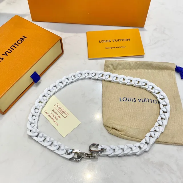 Louis Vuitton Monogram World Tour Collar de Cadena Cerámico Azul y Gris 3