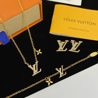 Colar Louis Vuitton Monogram World Tour Corrente Ouro Prata Pavé-Crystal