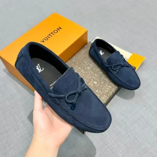 Louis Vuitton Mocasín Navy Black de Ante con Detalle de Lazo Atado