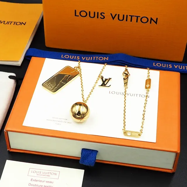Colar de Baloncesto Louis Vuitton NBA x LV Dourado Multi-Charm 2