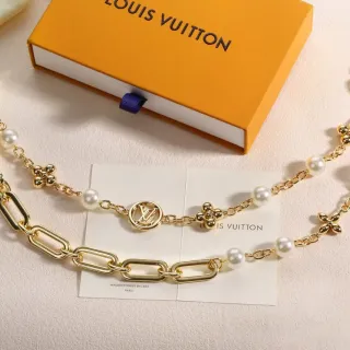 Louis Vuitton Colar Corrente com Pérolas e Flores