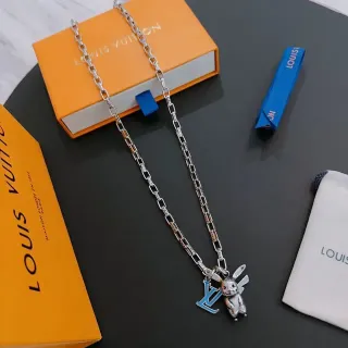 Louis Vuitton Pikachu x LV Monogram Colar Corrente Prata