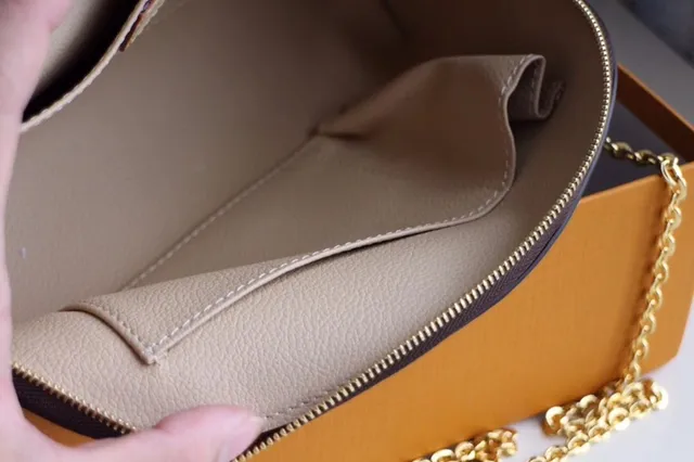 Louis Vuitton Pochette Metis Marrom Dourado Forma Semi-Circular Dome Shape Monograma Lona Revestida Bolsa de Corrente 2