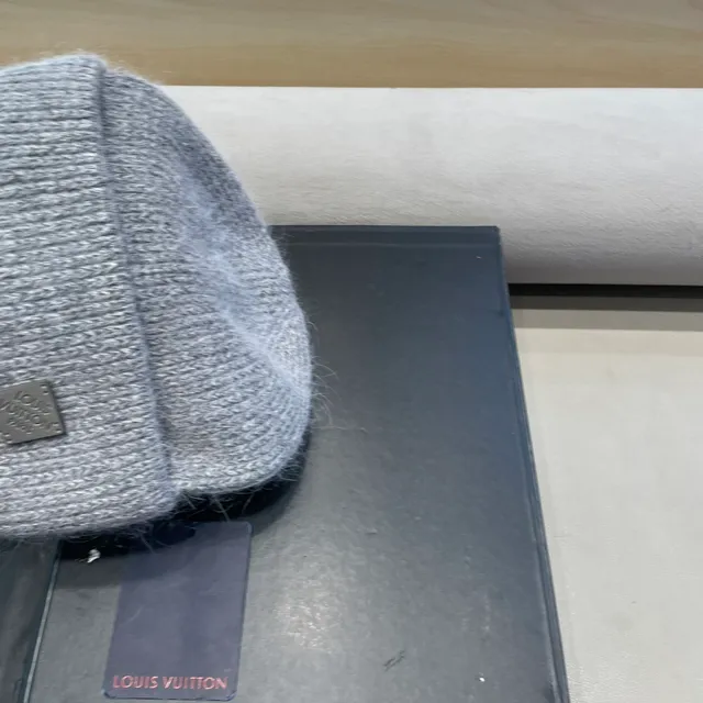 Louis Vuitton রিবড নিট হেদার গ্রে বিনি 5