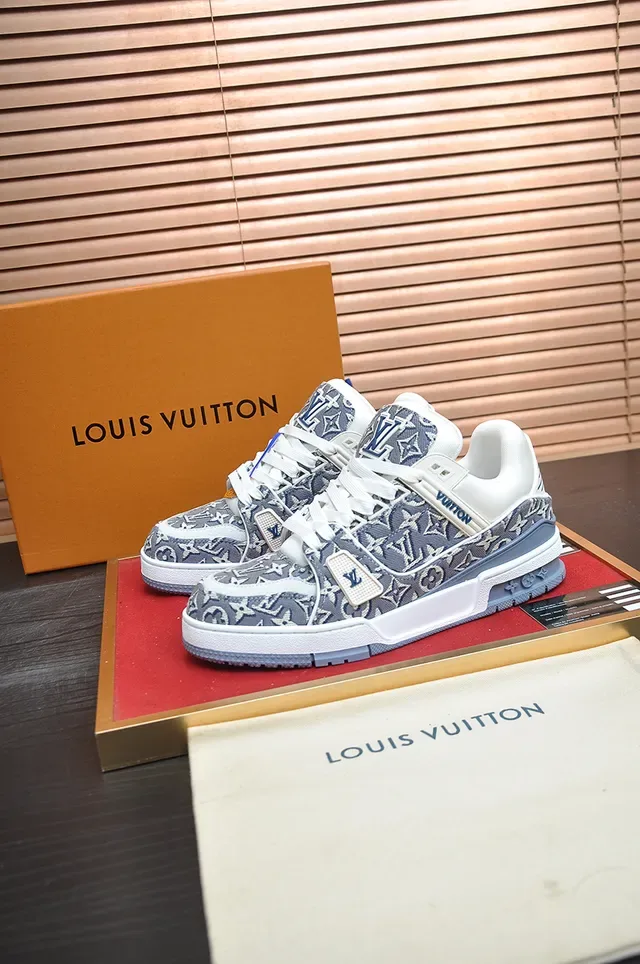 لويس فيتون Run Away Monogram Canvas رمادي أزرق Lifestyle Sneakers 4