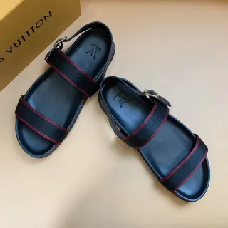 Louis Vuitton Run Away नेवी और बर्गंडी वेबिंग कैजुअल सैंडल्स