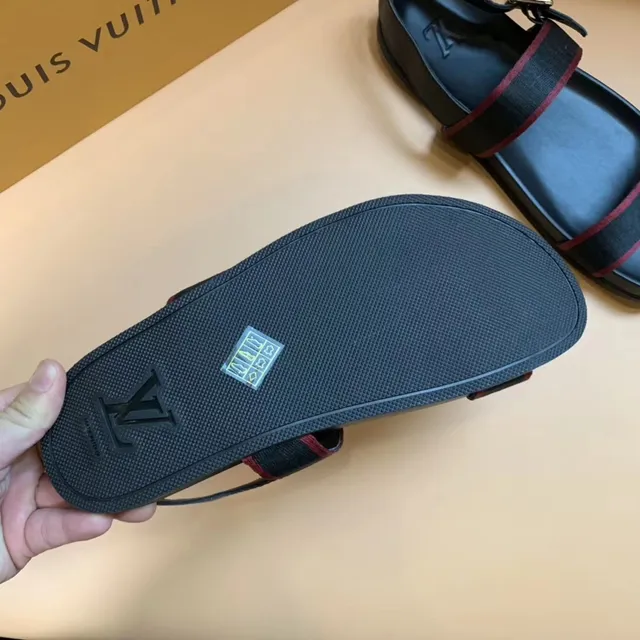 Louis Vuitton Run Away नेवी और बर्गंडी वेबिंग कैजुअल सैंडल्स 3