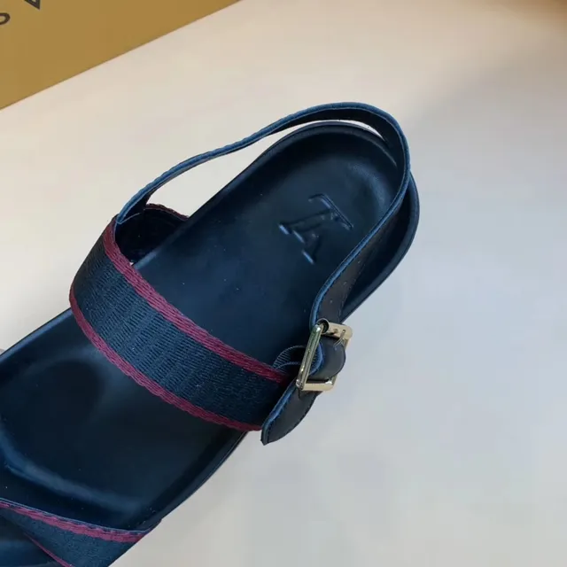 Louis Vuitton Run Away नेवी और बर्गंडी वेबिंग कैजुअल सैंडल्स 5