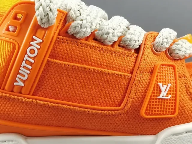 Louis Vuitton Run Away Zapatillas Lifestyle Naranja y Blanco 5