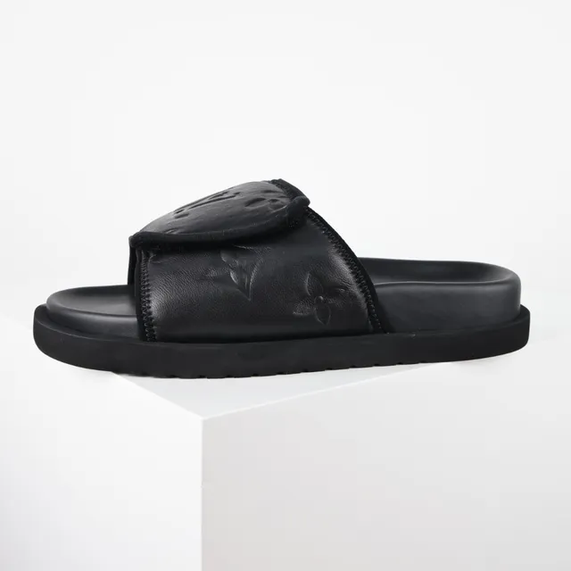 Louis Vuitton Run Away Slide صندل أسود مطبوع بمونوغرام زهور 9