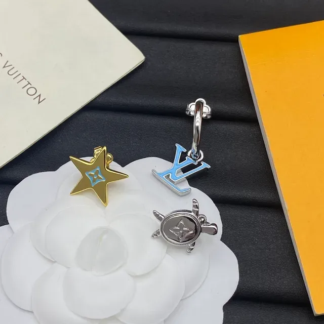 Louis Vuitton أقراط فضية زرقاء غير متماثلة مجموعة التعويذة ملونة بالمينا 3