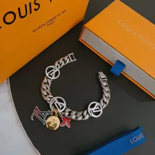 سوار Louis Vuitton فضي متعدد الألوان سلسلة كيرب سميكة مالتي تشارم