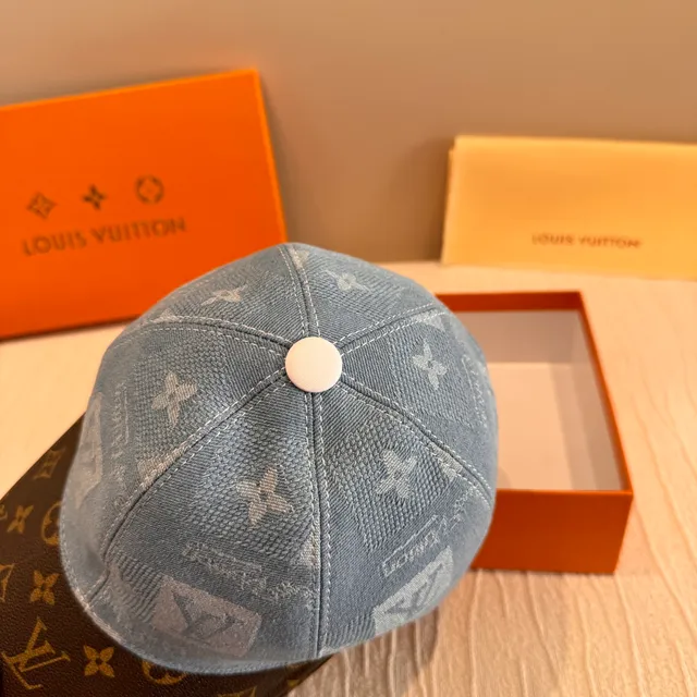 Louis Vuitton दो टोन डेनिम और मॉनोग्राम बेसबॉल कैप 5