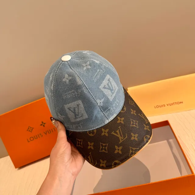 Louis Vuitton दो टोन डेनिम और मॉनोग्राम बेसबॉल कैप 7