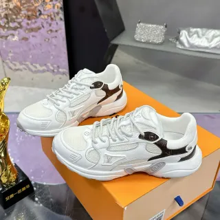 Louis Vuitton Blancas y Marrones Chunky Midsole Mesh y Monogram Leather Overlay Lifestyle Sneakers