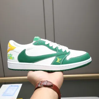 Louis Vuitton Zapatillas Lifestyle Blancas y Verdes Low-Top de Cuero y Gamuza en Capas