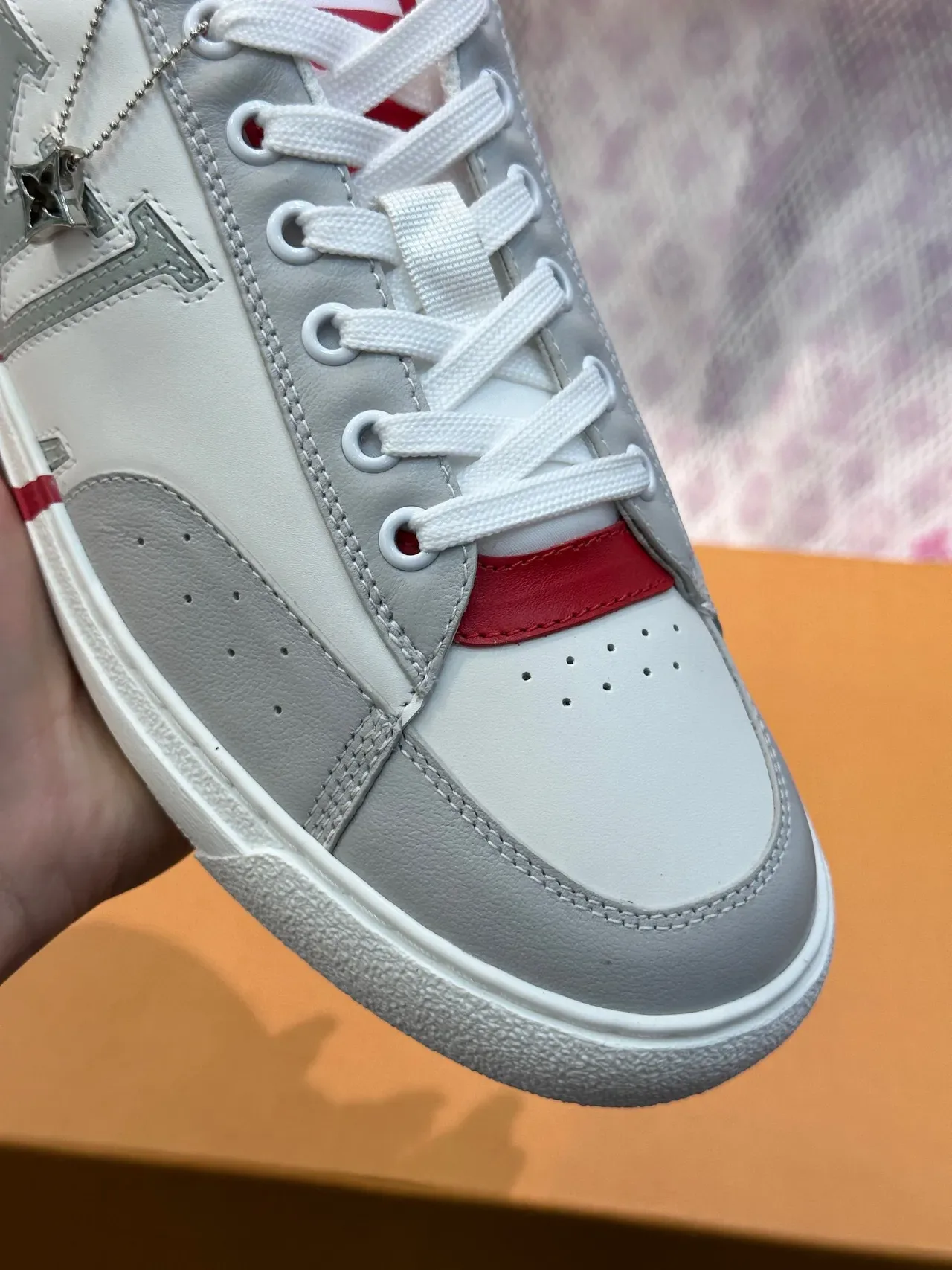 Louis Vuitton White Red Low-Top Leather Upper Lifestyle Sneakers 7