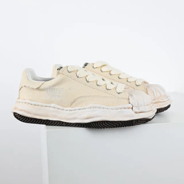 Maison Margiela بيج أسود مفكك متعدد الطبقات سنيكرز الأسلوب الحياتي 3
