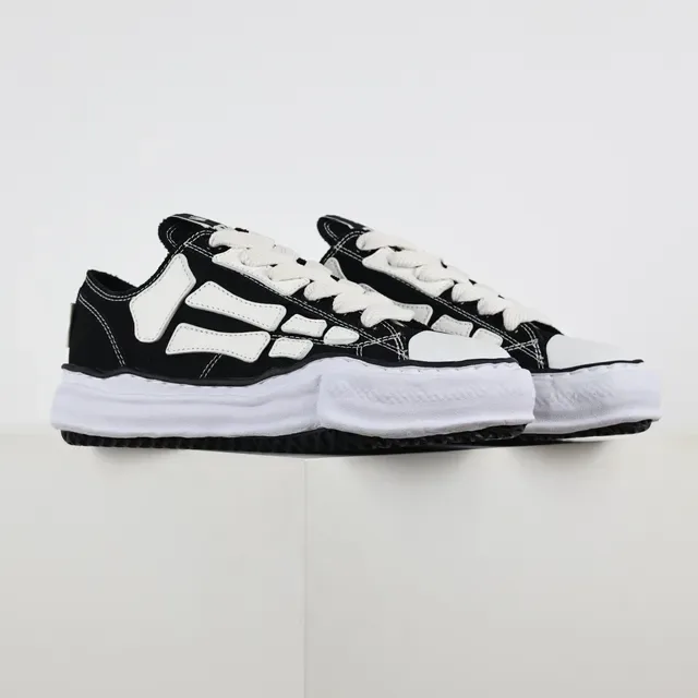 मैसन मार्जेला काला सफेद Deconstructed Stitched-Panel Lifestyle Sneakers 3