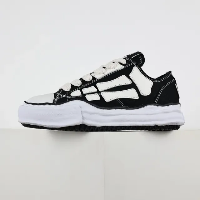 मैसन मार्जेला काला सफेद Deconstructed Stitched-Panel Lifestyle Sneakers 9