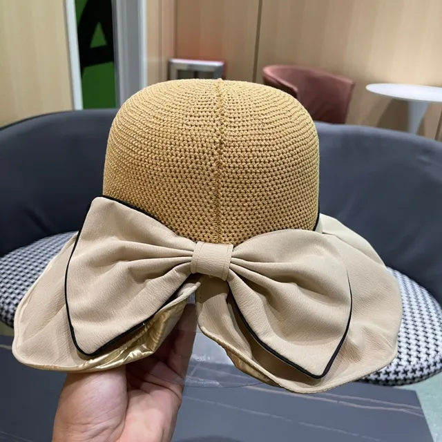 Miu Miu Bege Preto chapéu bucket com aba larga malha coroa 6