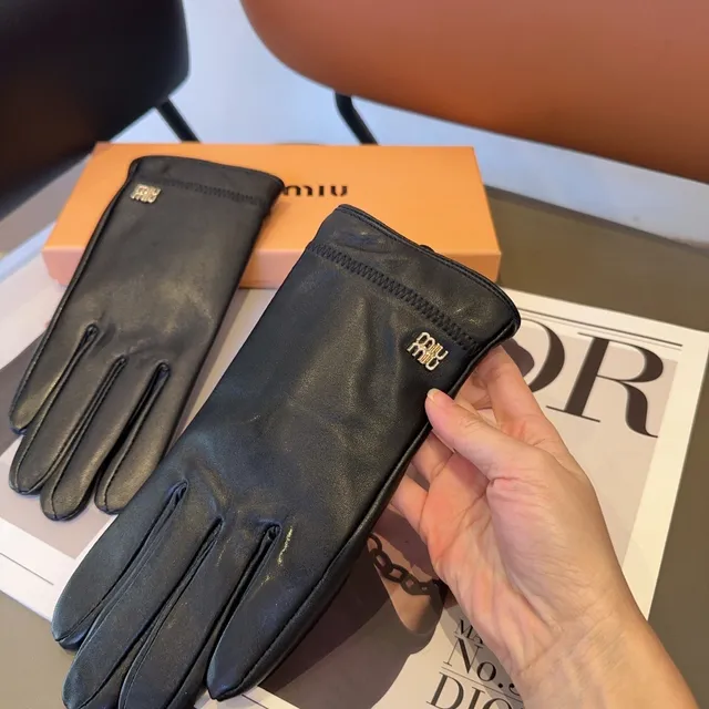 Miu Miu Luvas de Couro Preto Lisos de Dedo Completo 7