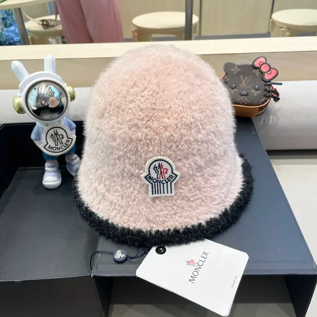 Moncler Zind Beret rosa polvoriento y negro con ribete peludo 3