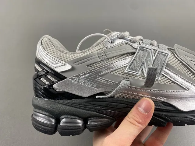 New Balance 1906R Zapatillas Lifestyle Gris de Malla y Sintético 3