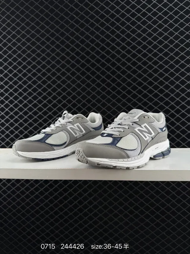 New Balance 2002R رمادي وأزرق بحري حذاء أسلوب الحياة 2