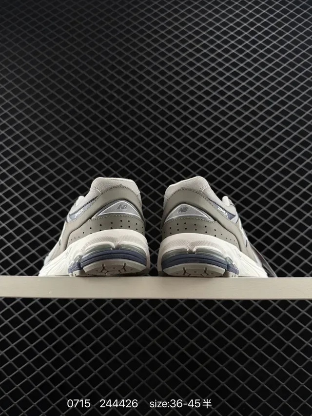 New Balance 2002R رمادي وأزرق بحري حذاء أسلوب الحياة 3