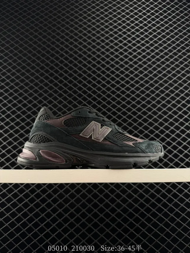 New Balance 2010 حذاء رياضي أسود و بوردو سميك 6