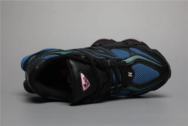 New Balance 9060 حذاء رياضي سميك أسود أزرق أزرق فاتح وردي 7