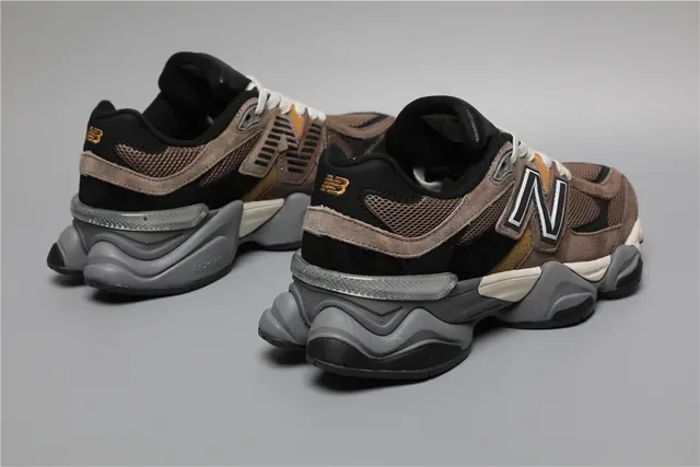 New Balance 9060 भूरा/काला लाइफस्टाइल स्नीकर 3
