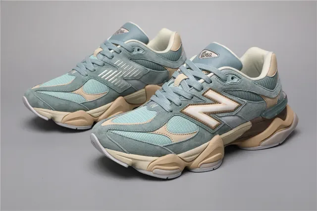 New Balance 9060 Vert Menthe Poussiéreux et Beige Chaussures Lifestyle 5