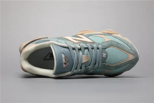 New Balance 9060 Vert Menthe Poussiéreux et Beige Chaussures Lifestyle 7