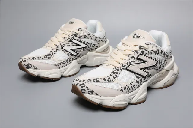 New Balance 9060 चितगोबर प्रिंट क्रीम और गम लाइफस्टाइल स्नीकर 5