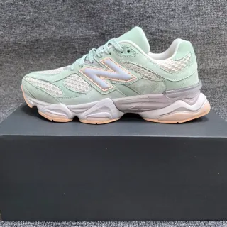 New Balance 9060 Tênis Chunky de Camurça e Malha Verde Menta