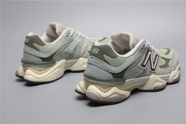 New Balance 9060 Sage Green e Off-White sneakers lifestyle 3
