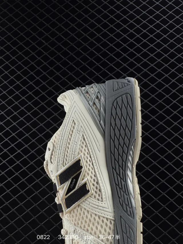 New Balance 906R Off-White y Gray zapatillas chunky 3