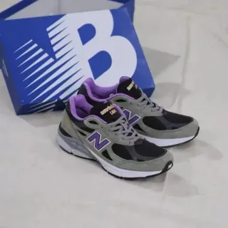 New Balance ধূসর বেগুনী অলিভ গ্রিন সুয়েড এবং কালো মেশ আপার N লোগো অ্যাকসেন্ট লাইফস্টাইল স্নিকার্স