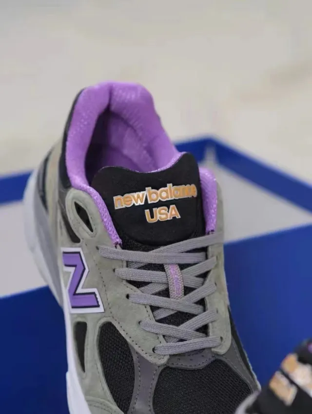 New Balance Sneakers Lifestyle en daim gris violet olive vert et maille noir avec accent logo N 4