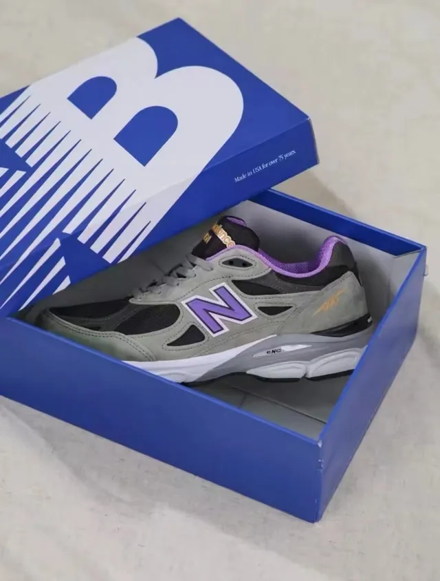New Balance Sneakers Lifestyle en daim gris violet olive vert et maille noir avec accent logo N 6