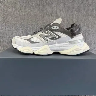 New Balance 灰白 多层鞋底 网布和合成鞋面 厚底运动鞋