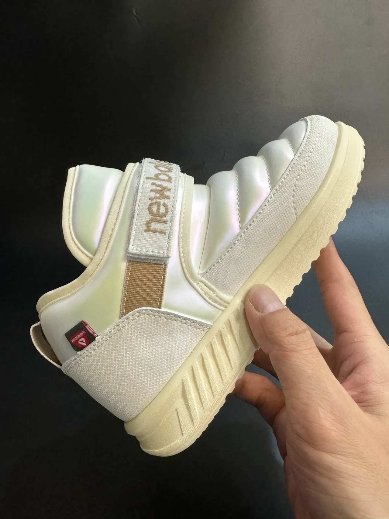 New Balance 保暖扣带雪靴 20