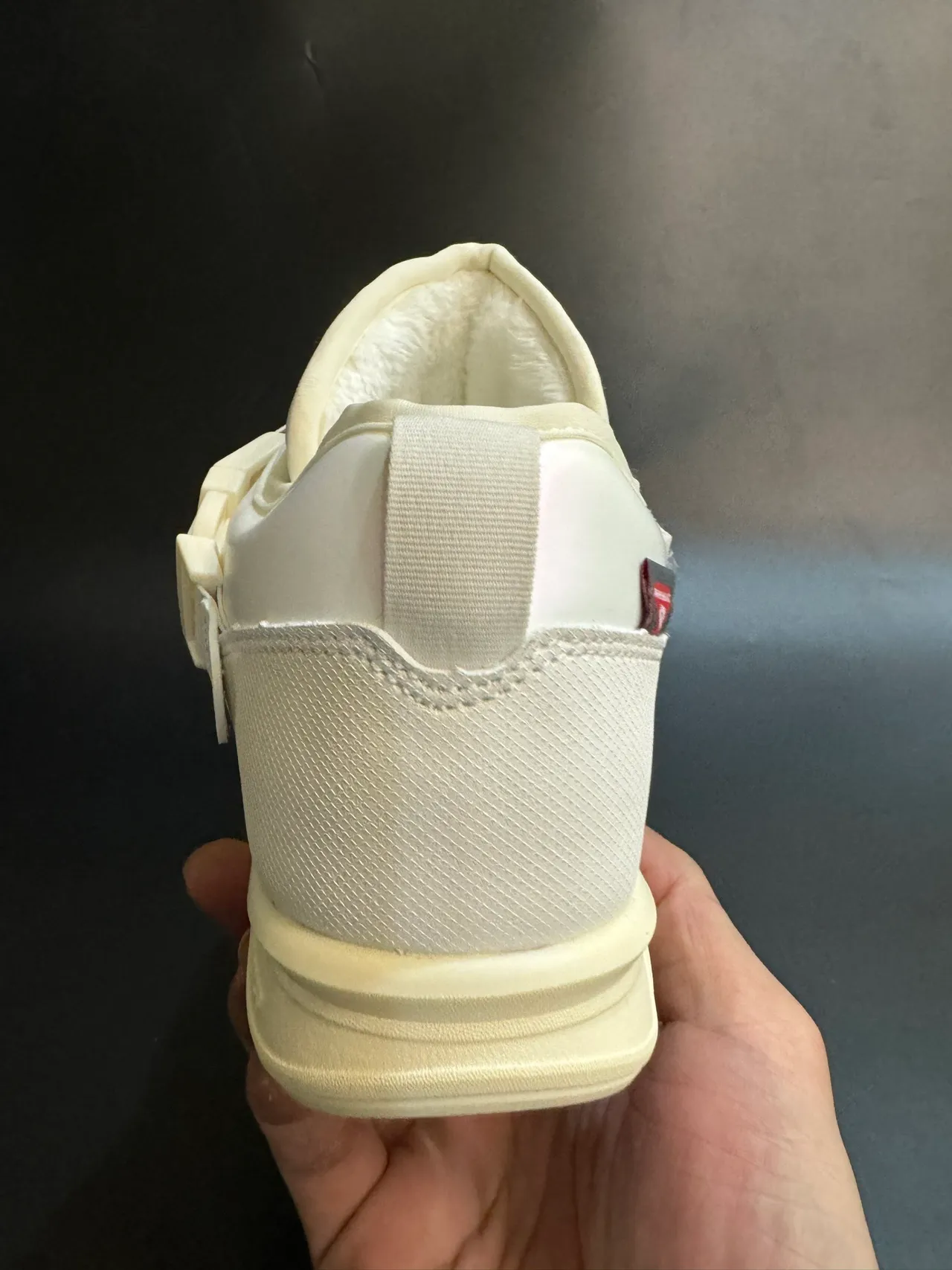 New Balance 保暖扣带雪靴 22